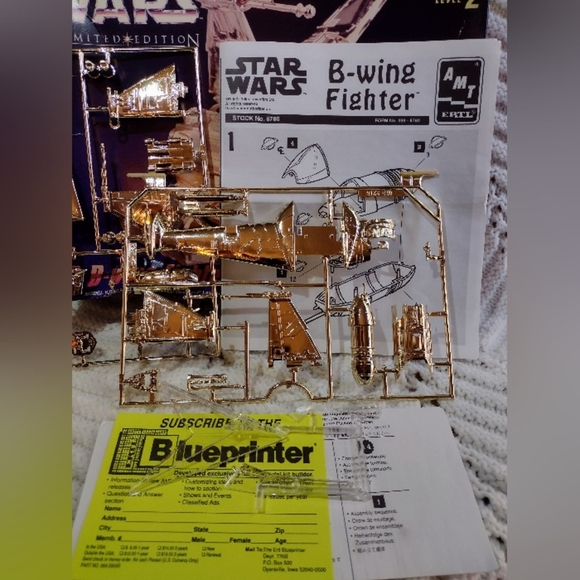 Star Wars B-Wing Fighter 1995 Gold Tone Limited Edition OB Vintage AMT ERTL 8780 - Picture 8 of 9